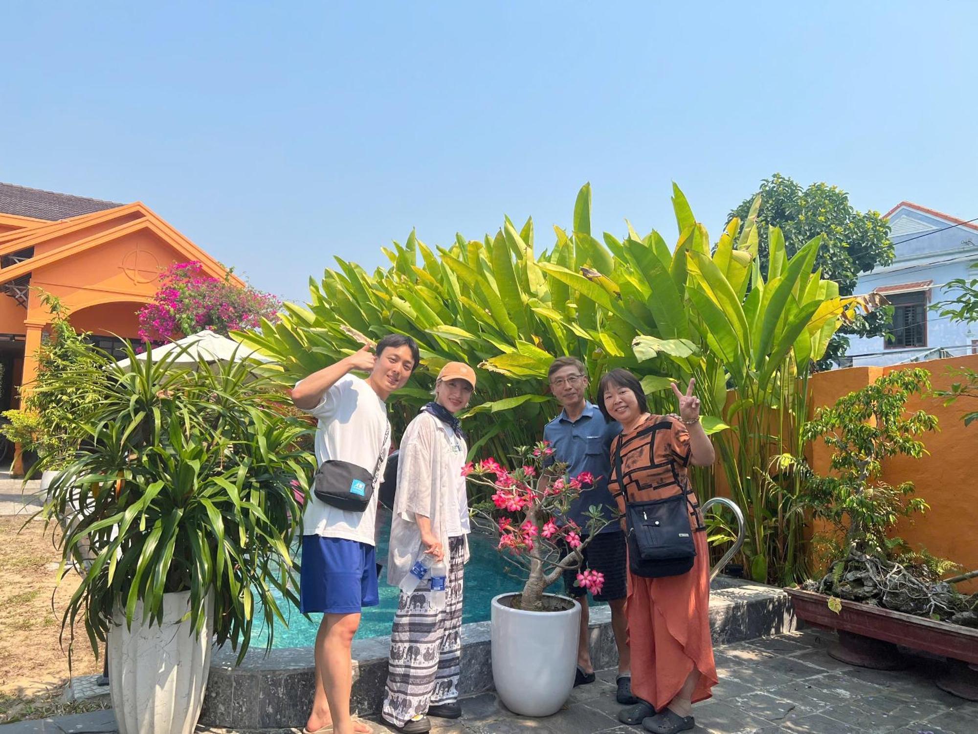 Alana Homestay Хойан Экстерьер фото
